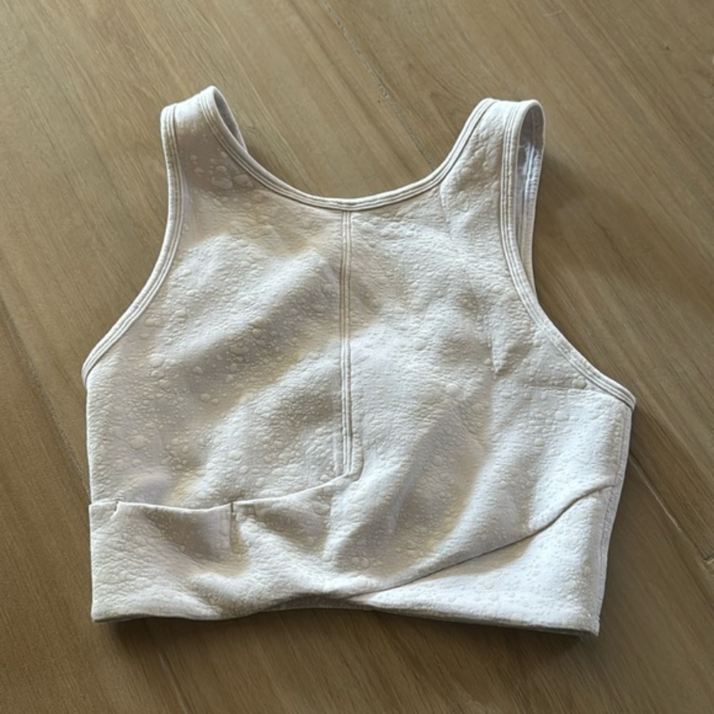 Light Chrome Energetic Edge Cropped Tank Lululemon size 6
